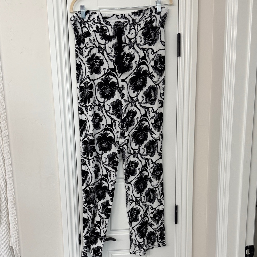 INC International Concepts Black and White Floral Pants